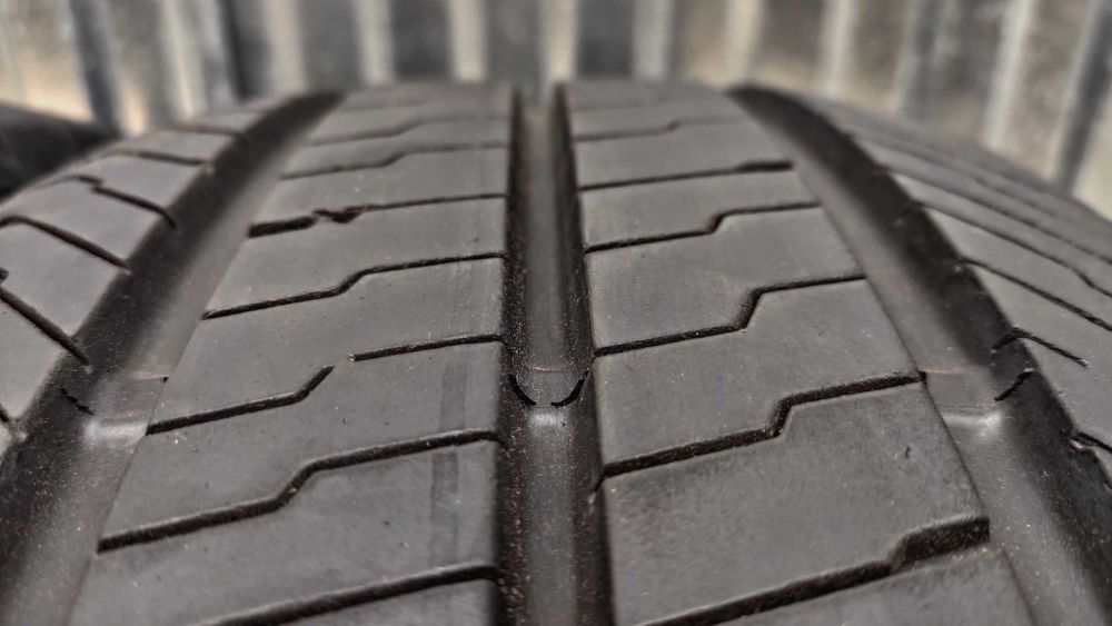 шини 205/65R16C Continental Eco. 9мм с