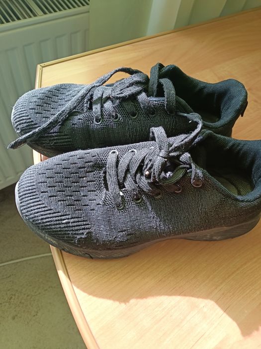 Макасіни, туфлі на хлопця