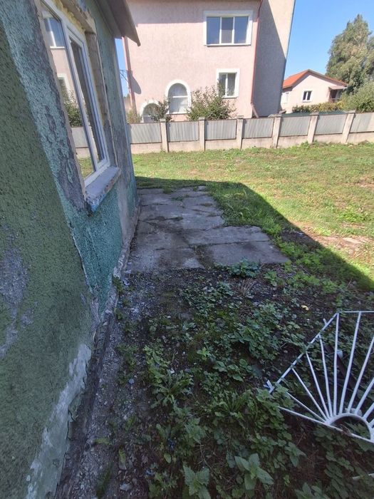 Частина будинку в м.Чнрнівці вул Кармелюка біля Нововінницької