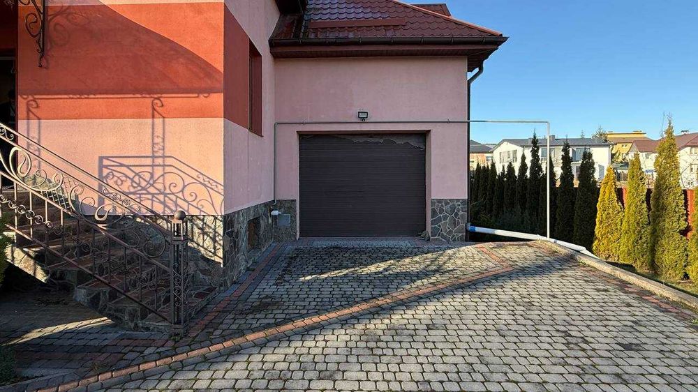 Продаж окремостоячого будинку в Сокільниках/вул.Павлика(л-ція Зелена-Успенська)/ 268м/4 спальні/10 сот землі - More
