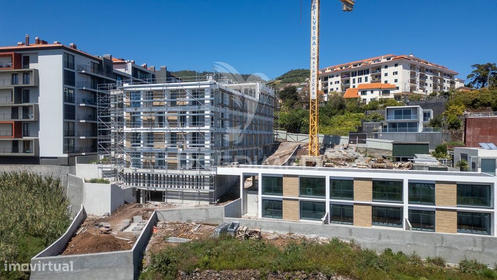 Apartamento T2 - no Centro Caniço