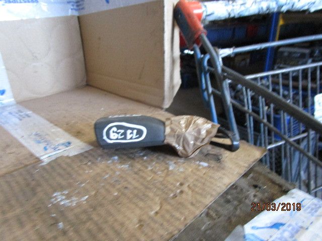 Pré-tensor cinto frente esquerdo NISSAN Navara Pick Up (D22)