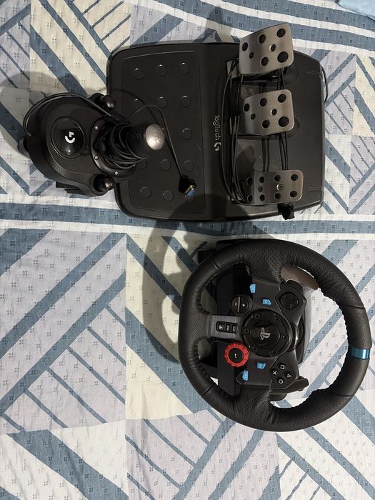 Volante logitech g29 com pedais e manete de mudanças