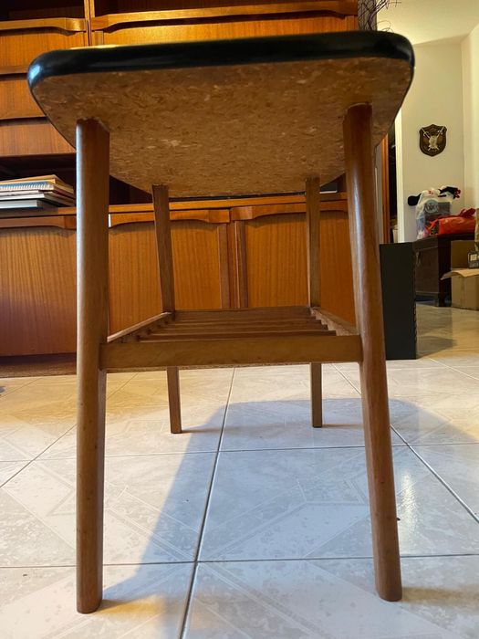 Mesa de Apoio de madeira (1980)