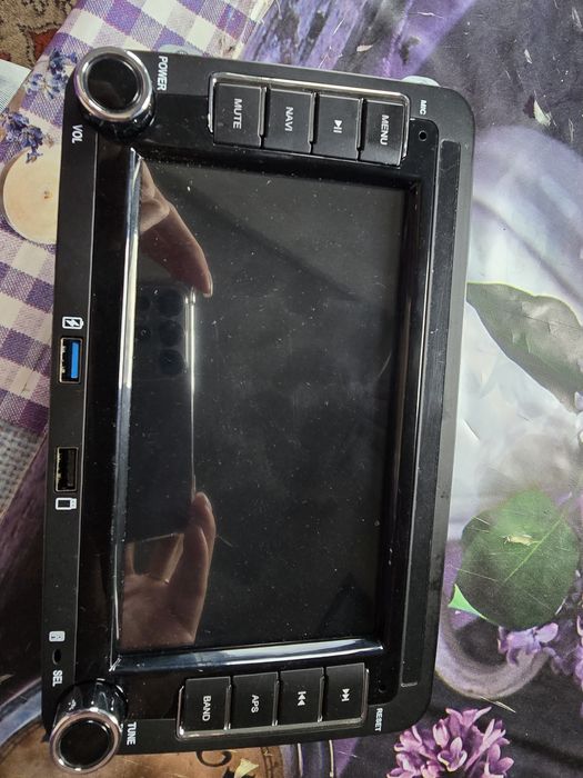 Продам автомагнітолу