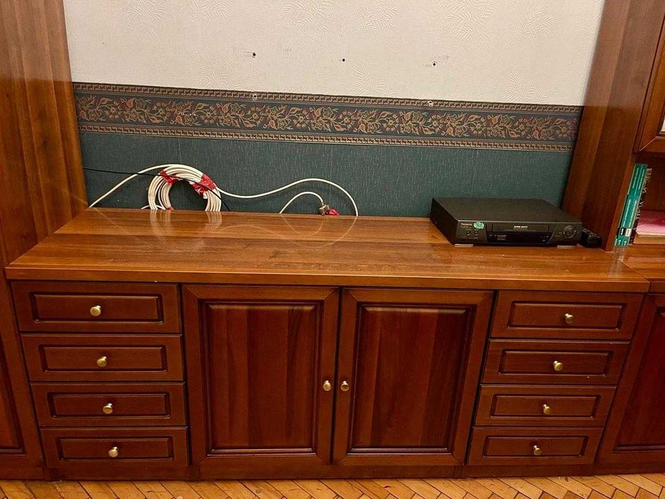 Стінка модульна Ischia Італія Crema Francesco