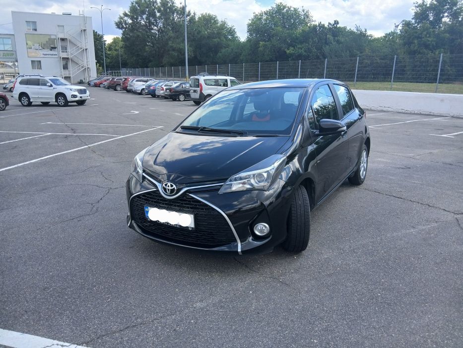 Продам Toyota Yaris