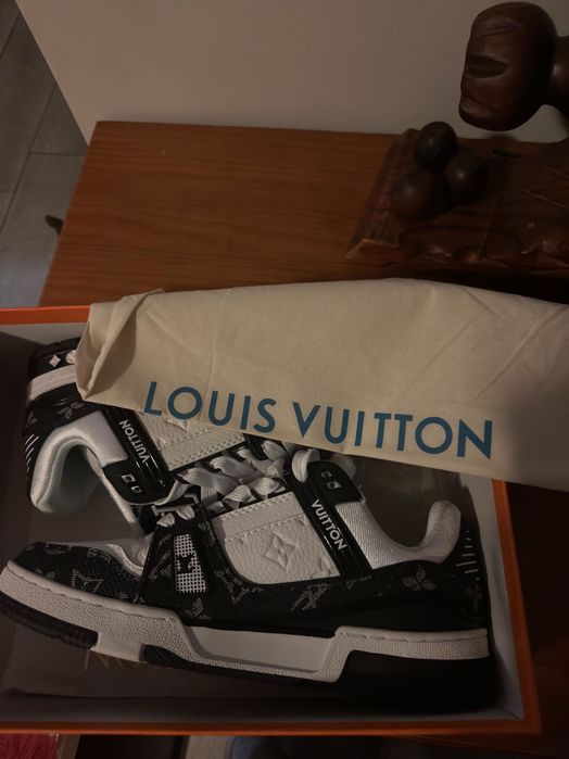 Ténis Louis Vuitton 41