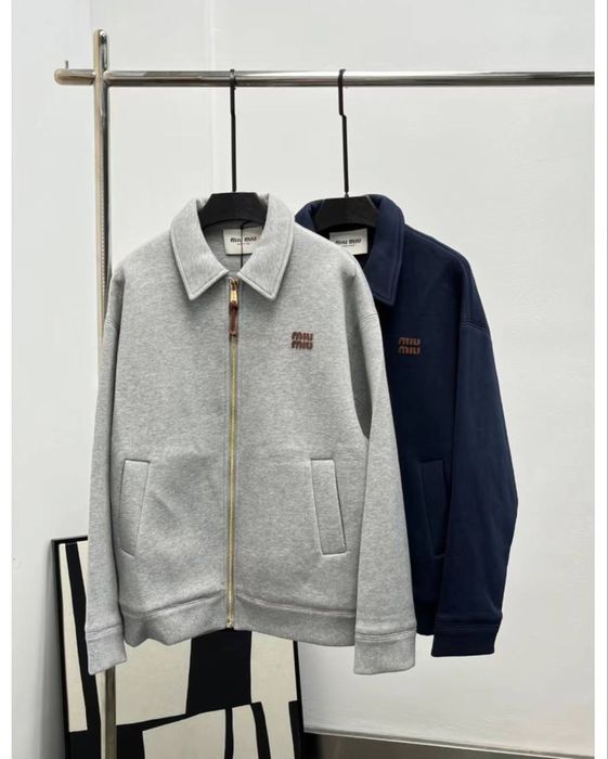 Бомбер сірий Miu Miu