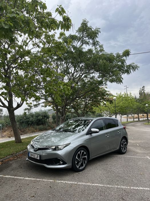Toyota Auris 1.8 Hybrid