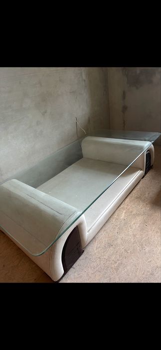 Продам стол стеклянный недорого