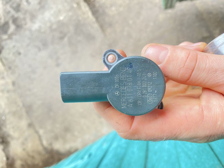 Продам клапан тиску рампи мерседес