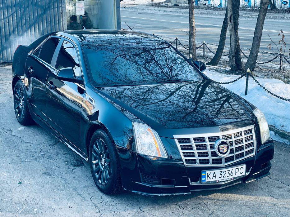CADILLAC CTS отличное состояние