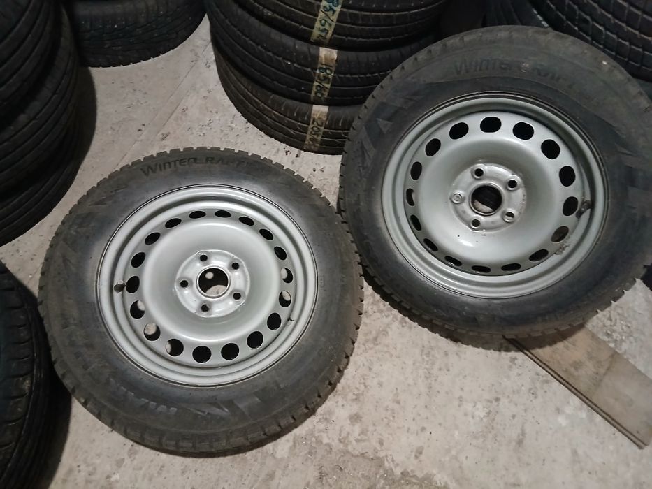 Продам гуму  р 15  195/65 з дисками фольксваген каді шкода а5