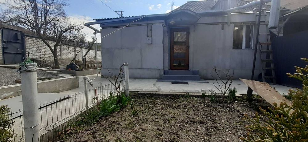 Продаж частини будинку з ремонтом