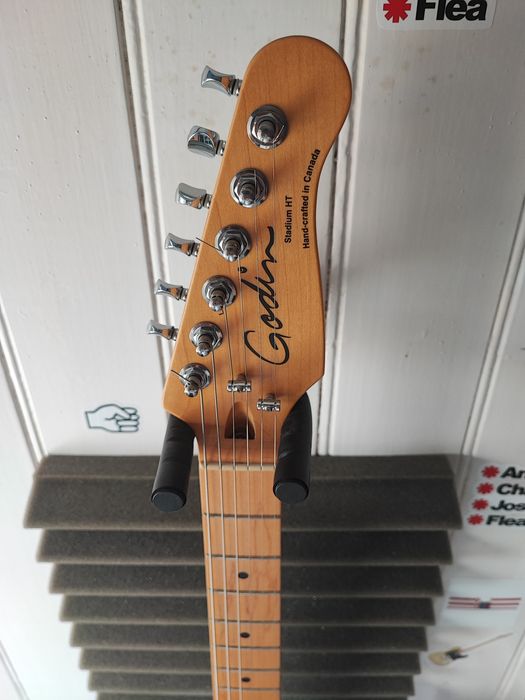 Guitarra Godin Stadium HT