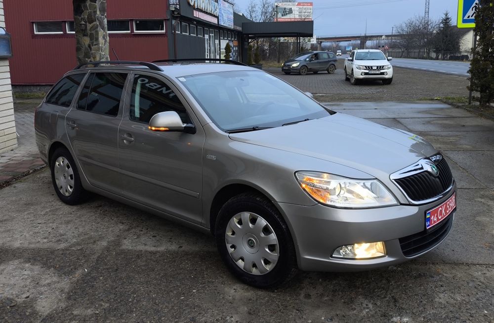 Skoda Octavia 2011 року Свіжопригнана з Австрії 1.6 МПІ mpi Шкода