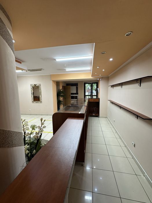 Продам комерційну нерухомість в центрі міста