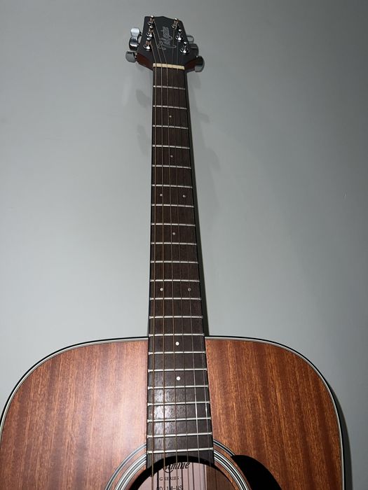 Sprzedam raz uzywana gitare akustyczną firmy TEKAMINE plus pokrowiec