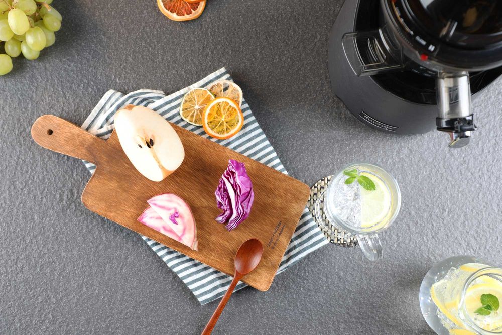 Wyciskarka wolnoobrotowa Kuvings Evo 820 plus biała Hit Żyj Zdrowo