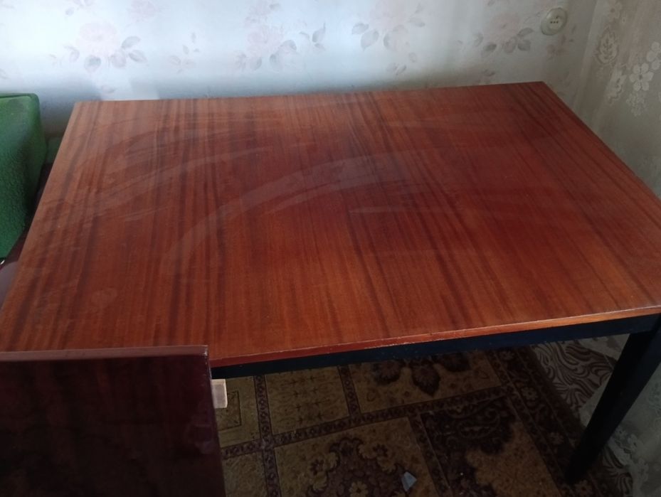 Гостинный стол,тумба.ссср