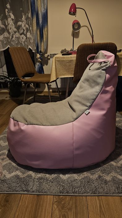 Pufa siedzisko do pokoju firmy Meblik