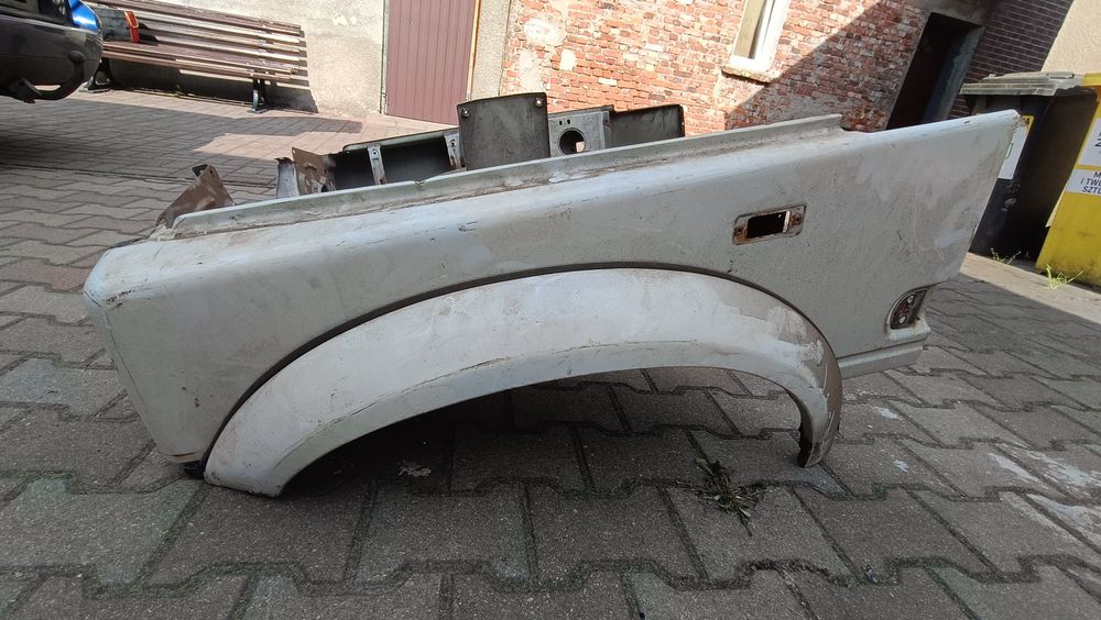Suzuki Samurai Samuraj błotniki Błotnik Poliftowy prawy i lewy