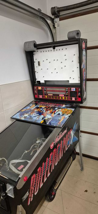 Flipper pinball rollergames