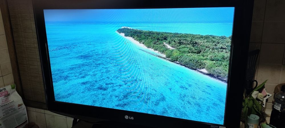 Продам ТЕЛЕВИЗОР LG 32" со SMART TV