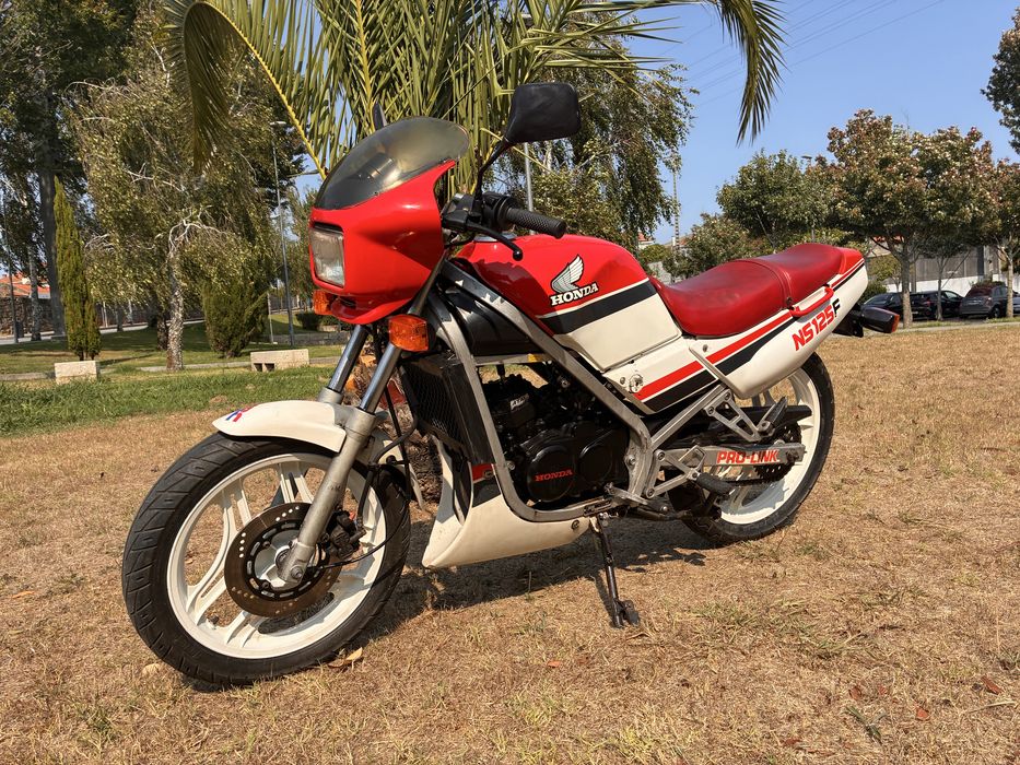 Honda NS125F 2 tempos, com 14mil klm VALOR ATE DIA 16
