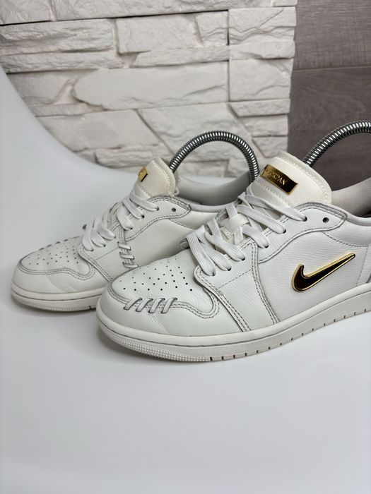 Жіночі оригінальні кросівки кеди Nike Air Jordan 1 Low Method of Make 38р(24,5 см)