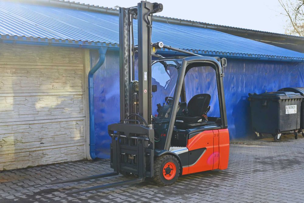 Wózek widłowy Linde E16C-02 Triplex 622 cm 2017 rok 4 sekcje FHP 471