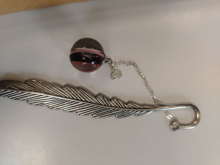 zakładka do książki Hand Made Liść ze znakiem zodiaku Baran