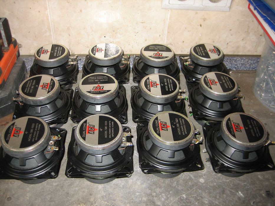 Głośniki ACR 4 Omy 20 watowe 24 sztuki i trans. głoś.