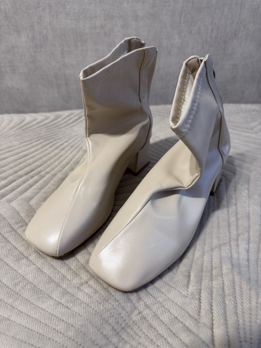 Дуже гарні НОВІ ботильйони