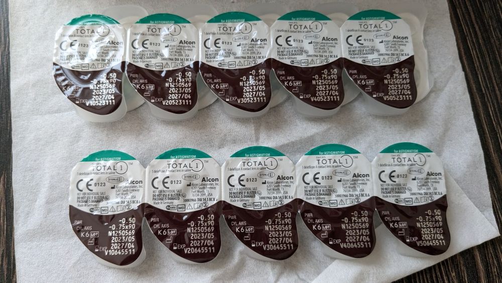 Контактные линзы Total 1