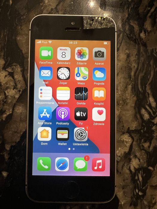 iPhone SE 32GB sprawny dotyk ok bateria ok do uzytku
