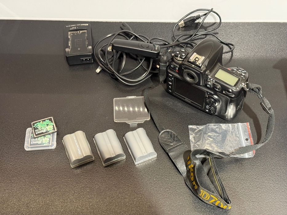 Aparat Nikon D700 przebieg 60-61k