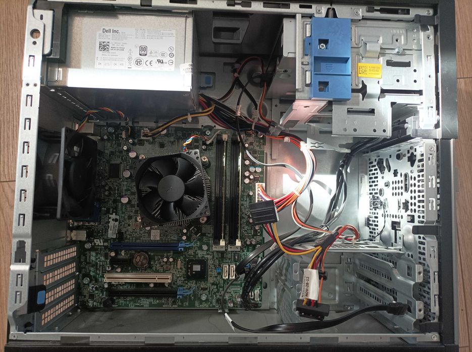 Komputer stacjonarny Dell 7010 i5, 8GB ram, Windows 11