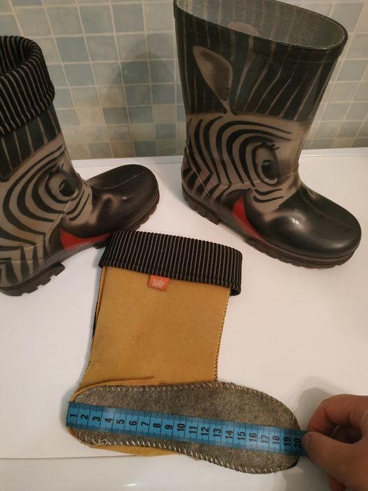 Резиновые сапожки