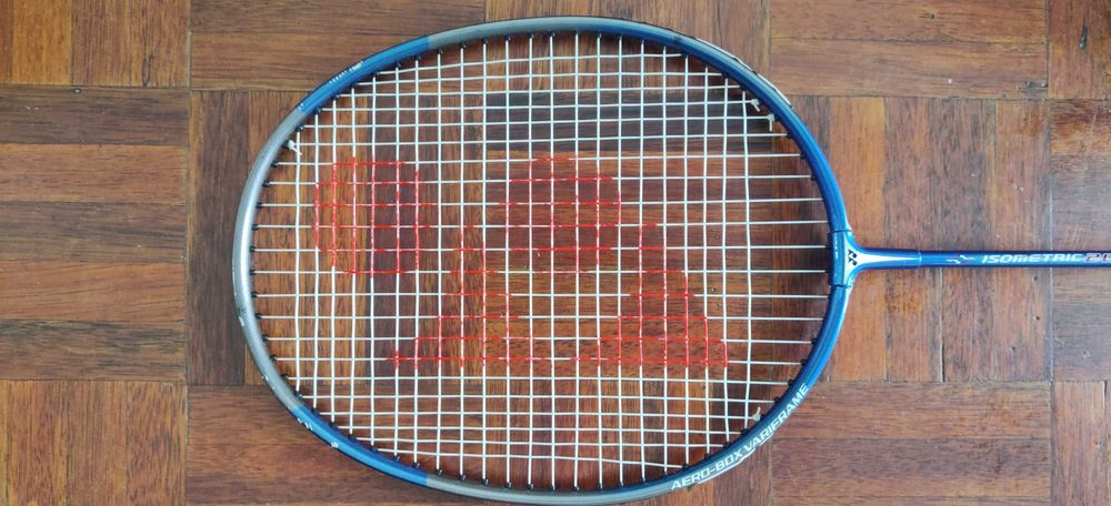 Raquete Badminton Yonex Isometric 20VF