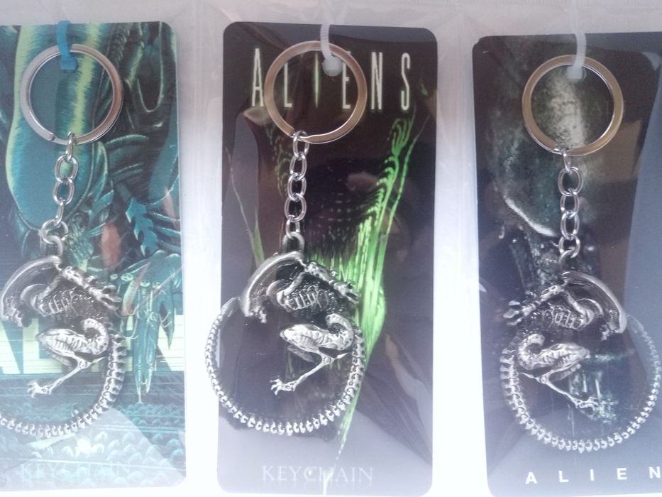 Alien Keychain, Terminator Keychain, Jack Nightmare Before Christmas Keychain, Mortal Kombat Keychain, Paper House Keychain64284044059011121