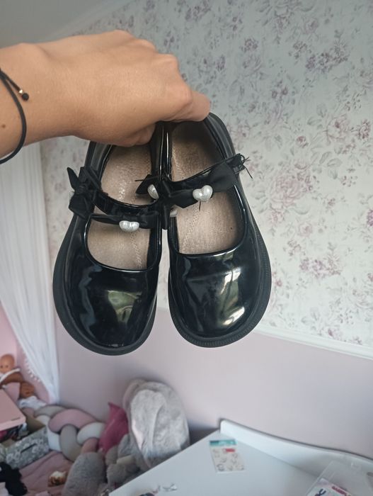 Oddam za darmo elegancki buty baletki 31