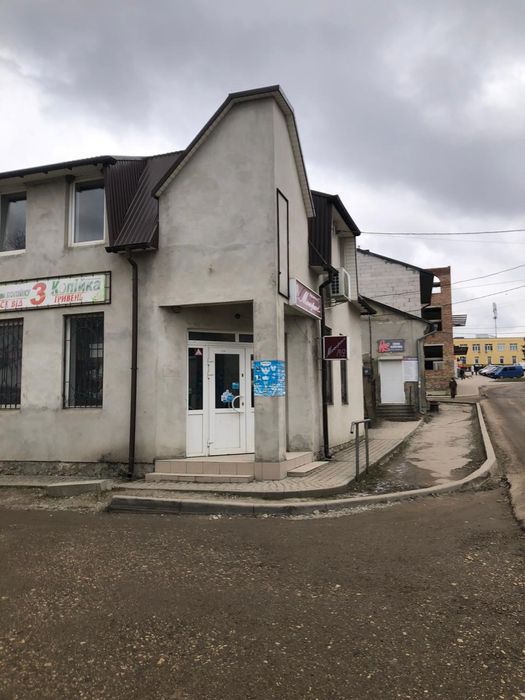 Продам приміщення комерційного використання у центрі м.Збараж