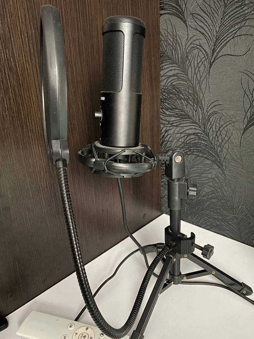 Хороший мікрофон для комп'ютера Lorgar Voicer 721