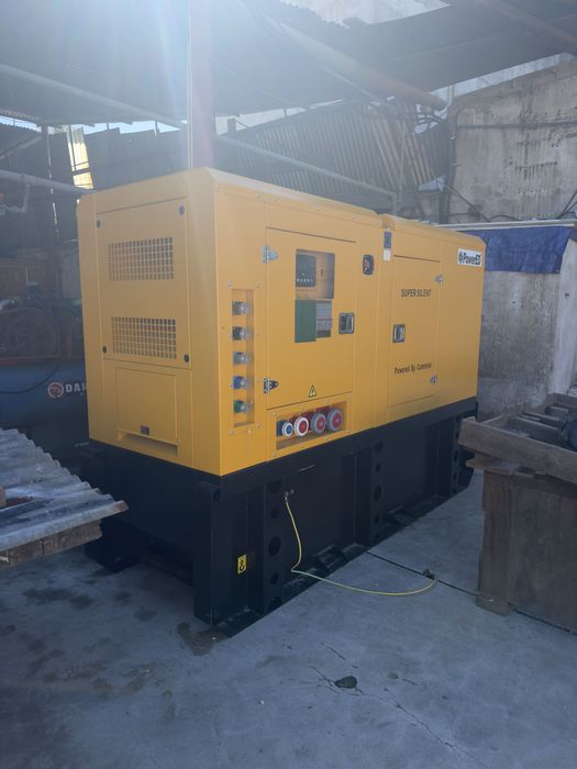 Gerador 100KVA 233h