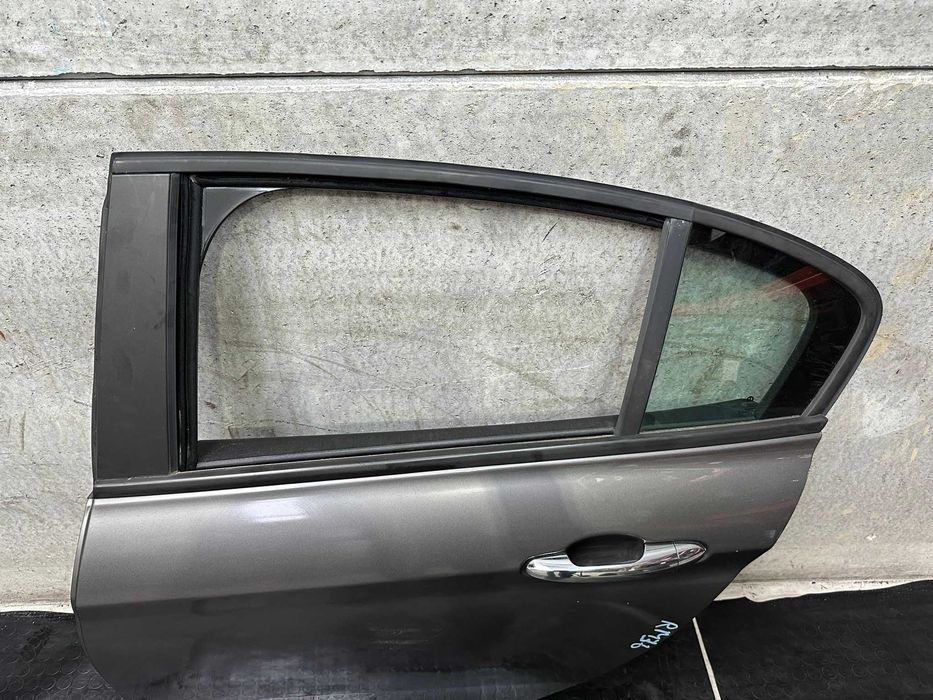 Porta traseira esquerda Fiat Tipo (2017)