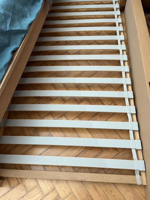 Colchão+ estrado de solteiro