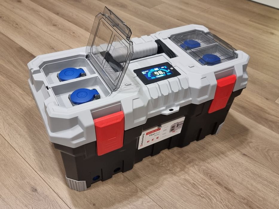 качественная зарядная станция. источник бесперебойного питания