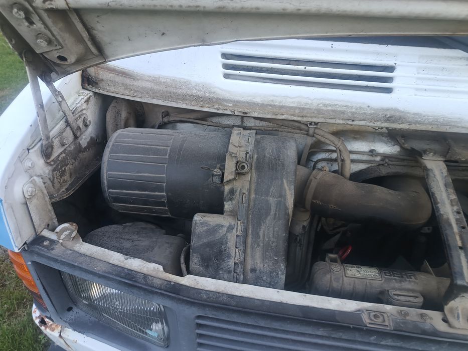 Mercedes T1 грузопасажир